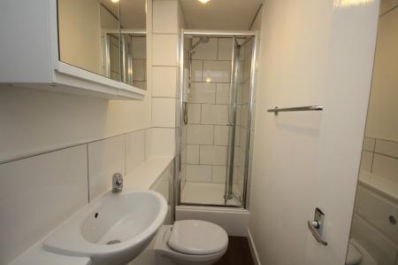 1 bedroom Studio flat to let in Stirling Street, City Centre, Aberdeen, AB11