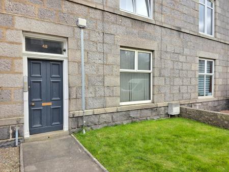 1 bedroom Flat for sale in Balmoral Place, Holburn, Aberdeen, AB10