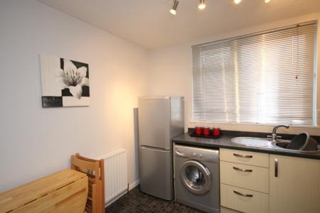 1 bedroom Flat to let in Donald Place, Rosemount, Aberdeen, AB25