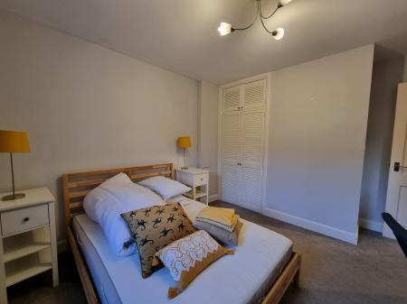 2 bedroom Flat to let in Whitehall Place, Rosemount, Aberdeen, AB25