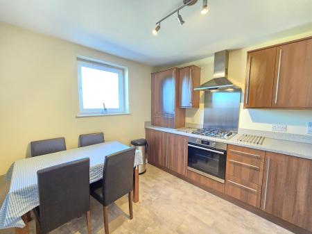 2 bedroom Flat to let in Erroll Street, City Centre, Aberdeen, AB24