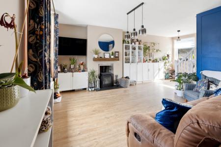 2 bedroom Semi-detached house for sale in Don Terrace, Woodside, Aberdeen, AB24