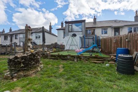 2 bedroom Semi-detached house for sale in Don Terrace, Woodside, Aberdeen, AB24