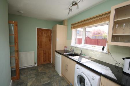 2 bedroom Terraced House to let in Davidson Gardens, Northfield, Aberdeen, AB16