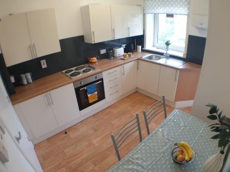 3 bedroom Flat to let in Hardgate, Aberdeen, AB11