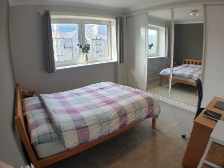 3 bedroom Flat to let in Hardgate, Aberdeen, AB11