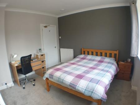 3 bedroom Flat to let in Hardgate, Aberdeen, AB11