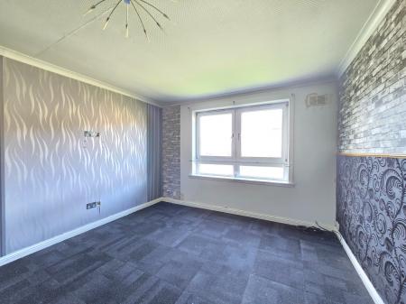 2 bedroom Flat for sale in North Anderson Drive, Mastrick, Aberdeen, AB16