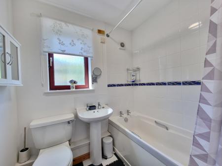 2 bedroom Flat for sale in Cairnfield Circle, Bucksburn, Aberdeen, AB21