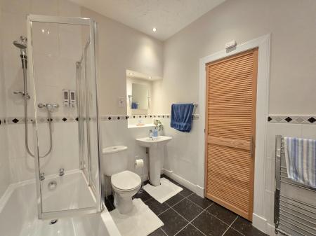 2 bedroom Flat for sale in Watson Street, Rosemount, Aberdeen, AB25