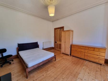 3 bedroom Flat to let in King Street, Aberdeen, AB24