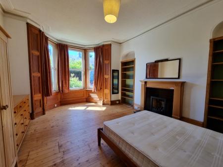 3 bedroom Flat to let in King Street, Aberdeen, AB24