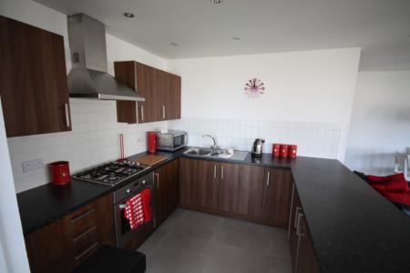 3 bedroom Flat to let in Merkland Lane, Pittordrie, Aberdeen, AB24