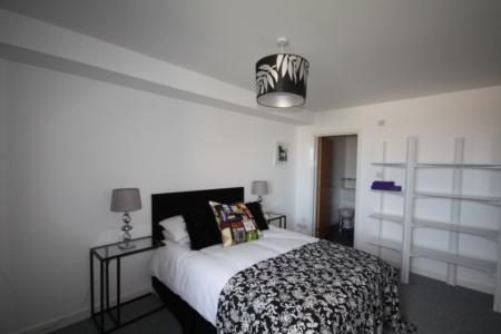 3 bedroom Flat to let in Merkland Lane, Pittordrie, Aberdeen, AB24