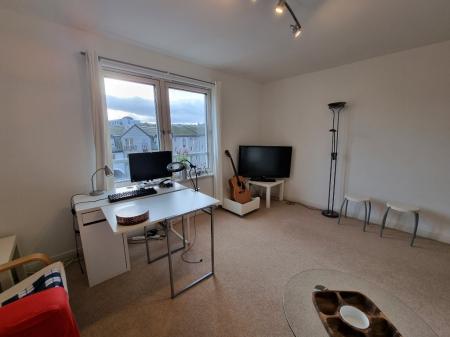 1 bedroom Flat to let in Strawberry Bank Parade, City Centre, Aberdeen, AB11