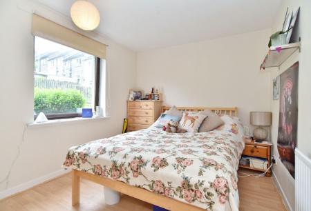 3 bedroom Flat to let in Morrison Drive, Garthdee, Aberdeen, AB10