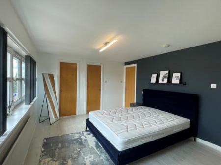 4 bedroom Flat to let in Bannermill Place, City Centre, Aberdeen, AB24