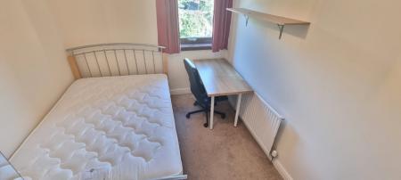 3 bedroom Flat to let in Canal Place, Aberdeen, AB24