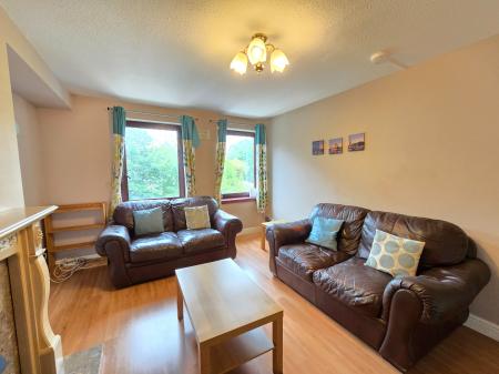 3 bedroom Flat to let in Canal Place, Aberdeen, AB24