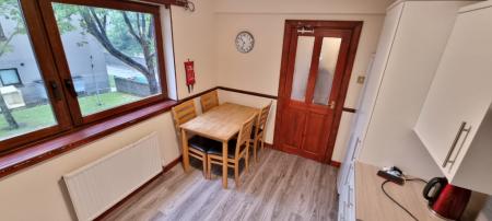3 bedroom Flat to let in Canal Place, Aberdeen, AB24