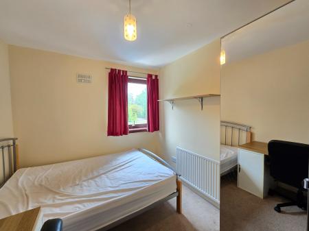 3 bedroom Flat to let in Canal Place, Aberdeen, AB24