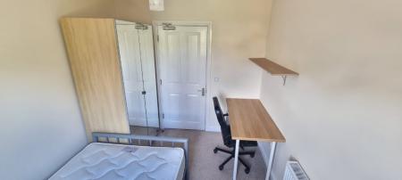 3 bedroom Flat to let in Canal Place, Aberdeen, AB24