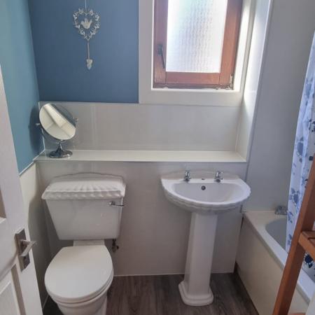 3 bedroom Flat to let in Canal Place, Aberdeen, AB24