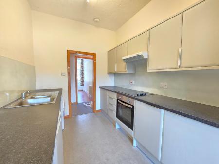 2 bedroom Flat to let in Princes Street, Inverurie, Aberdeenshire, AB51