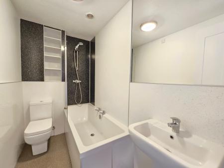 2 bedroom Flat to let in Princes Street, Inverurie, Aberdeenshire, AB51