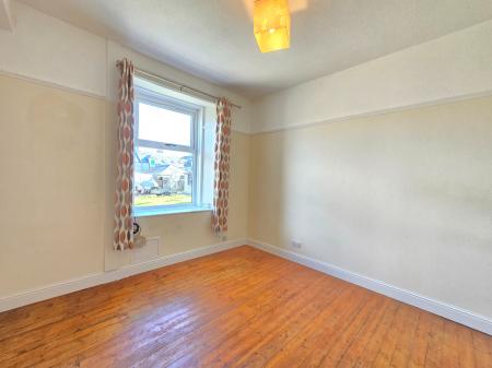 2 bedroom Flat to let in Princes Street, Inverurie, Aberdeenshire, AB51