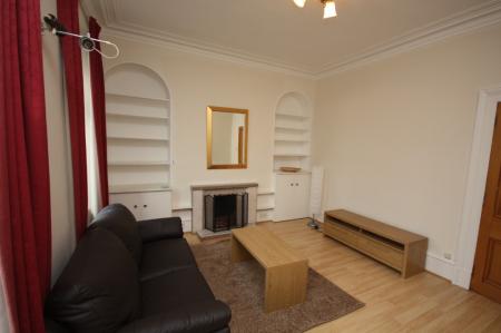 2 bedroom Flat to let in Esslemont Avenue, City Centre, Aberdeen, AB25