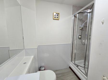 2 bedroom Flat to let in Gairn Mews, Gairn Terrace, Aberdeen, AB10