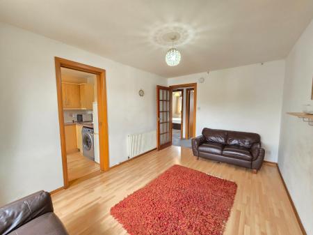 2 bedroom Flat to let in Gairn Mews, Gairn Terrace, Aberdeen, AB10