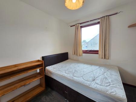 2 bedroom Flat to let in Gairn Mews, Gairn Terrace, Aberdeen, AB10