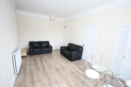 3 bedroom Flat to let in Sunnyside Road, Aberdeen, AB24