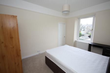 3 bedroom Flat to let in Sunnyside Road, Aberdeen, AB24