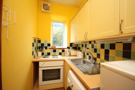1 bedroom Flat to let in Wallfield Place, Rosemount, Aberdeen, AB25