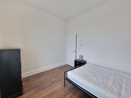 2 bedroom Flat to let in Holburn Street, Aberdeen, AB10
