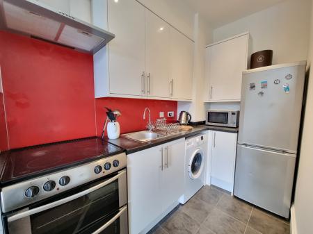 2 bedroom Flat to let in Holburn Street, Aberdeen, AB10
