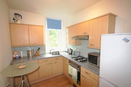 2 bedroom Flat to let in Richmond Terrace, Rosemount, Aberdeen, AB25