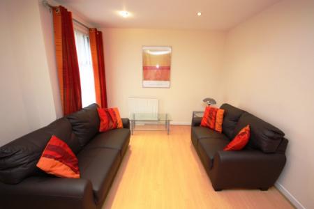 2 bedroom Flat to let in Merkland Lane, Pittordrie, Aberdeen, AB24