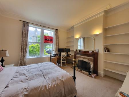 3 bedroom Flat to let in Cairnfield Place, Rosemount, Aberdeen, AB15
