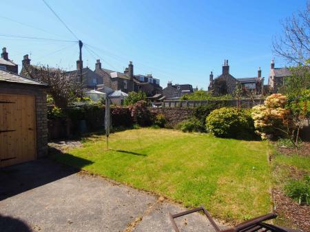 3 bedroom Flat to let in Cairnfield Place, Rosemount, Aberdeen, AB15