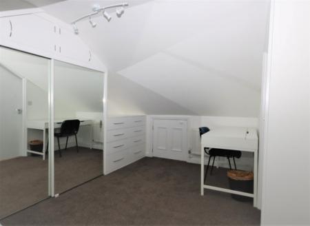 2 bedroom Flat to let in Elm Place, Kittybrewster, Aberdeen, AB25