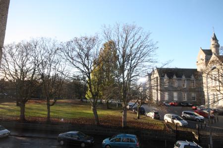 2 bedroom Flat to let in Esslemont Avenue, Aberdeen, AB25