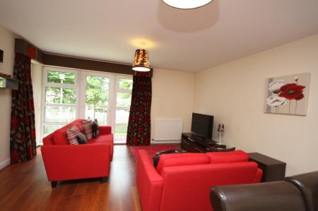 2 bedroom Flat to let in Hammerman Drive, Aberdeen, AB24