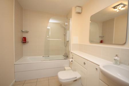 2 bedroom Flat to let in Hammerman Drive, Aberdeen, AB24