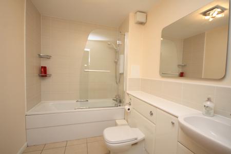 2 bedroom Flat to let in Hammerman Drive, Aberdeen, AB24
