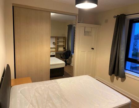 3 bedroom Flat to let in Froghall Place, Aberdeen, AB24