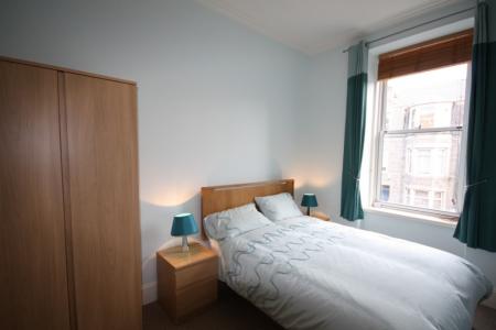 1 bedroom Flat to let in Great Western Place, City Centre, Aberdeen, AB10